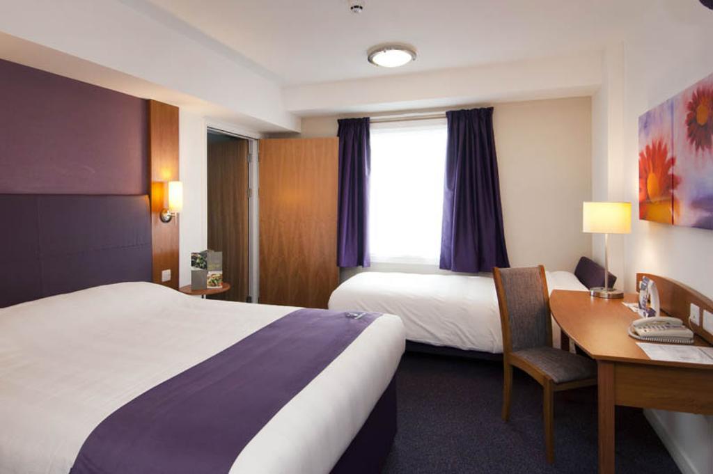 Premier Inn Manchester - Handforth Rom bilde