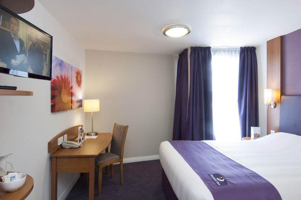 Premier Inn Manchester - Handforth Rom bilde
