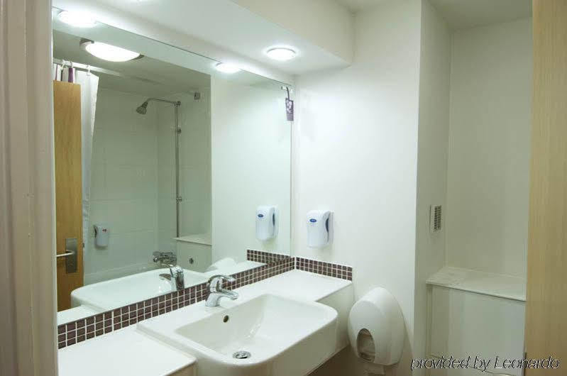 Premier Inn Manchester - Handforth Eksteriør bilde